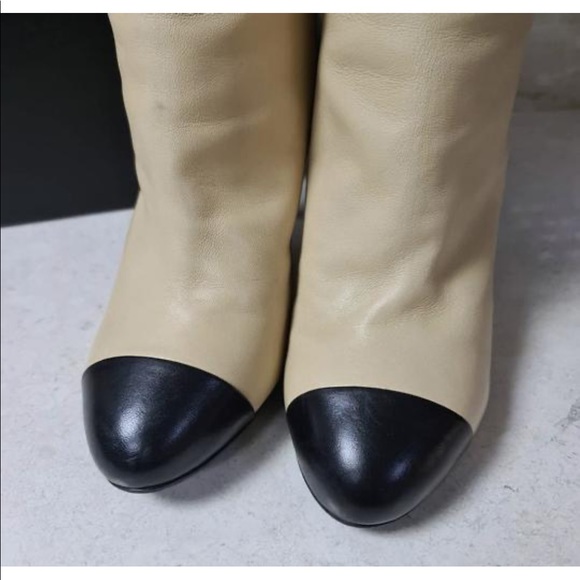 COPY - Black and beige Chanel boots size 39 purchase from Tradesy. - Picture 4 of 6